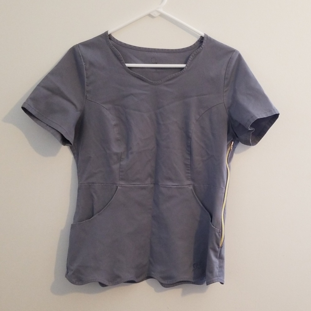 Jaanuu Scrub Top